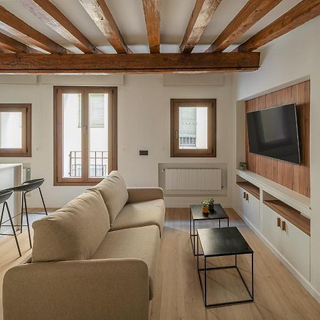 El Clavel De La Plaza Apartment Cuenca  Exterior photo