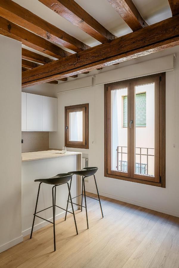 El Clavel De La Plaza Apartment Cuenca  Exterior photo