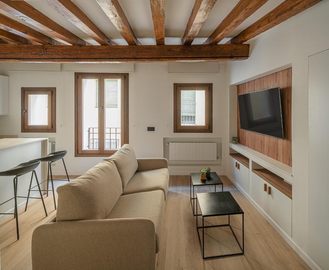El Clavel De La Plaza Apartment Cuenca  Exterior photo