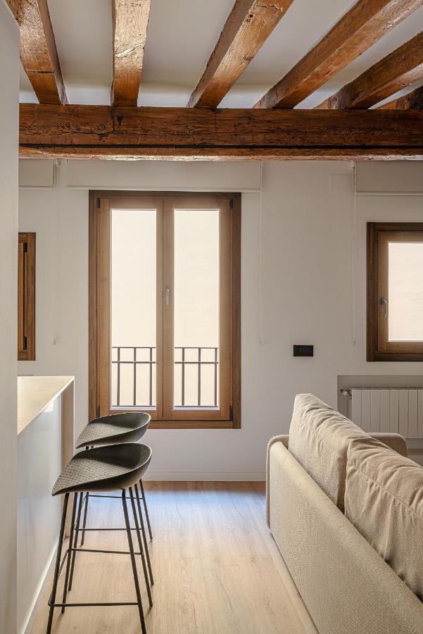El Clavel De La Plaza Apartment Cuenca  Exterior photo